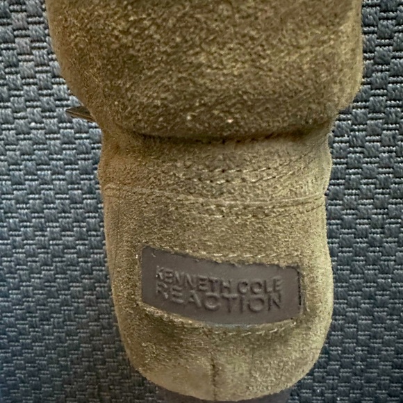 Kenneth Cole Wedge Olive Green Boot - Picture 2 of 6